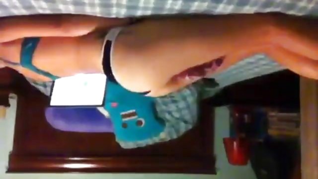 不爱吃,热情的继母吸一个年轻的继子的胖成员