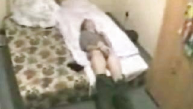 两个热 男性 干 一个美丽的 丰满 金发 小鸡 在 肛门