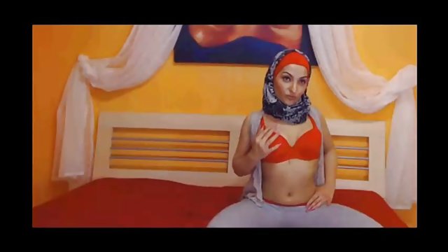 一对女同性恋获得网络摄像头的乐趣