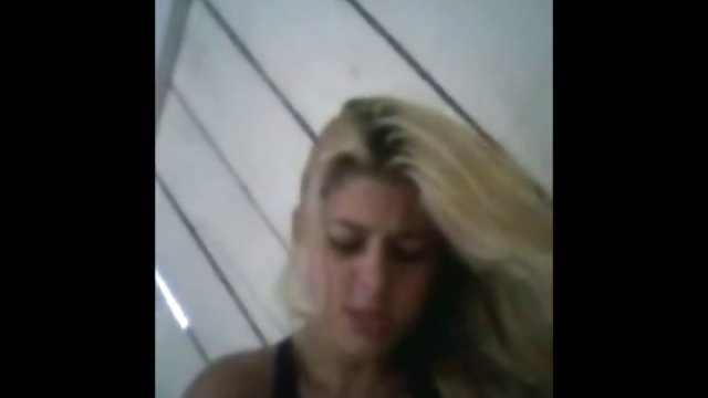 成熟的 女人 在 性感的 内衣 乱搞 与 一个可爱的 情人