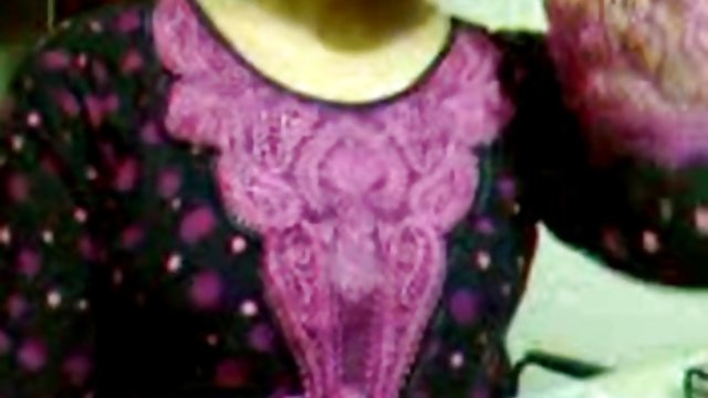 莱娜兰德里乱搞与两个黑色脱衣舞女